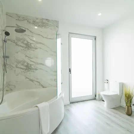 Seaview With Heated Private Pool