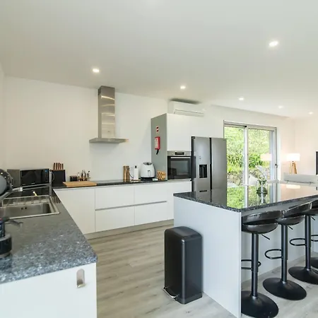 Seaview With Heated Private Pool