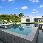 Seaview With Heated Private Pool *