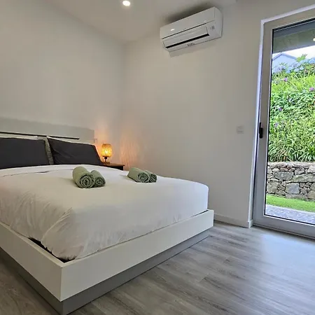 Seaview With Private Pool Villa Bretanha