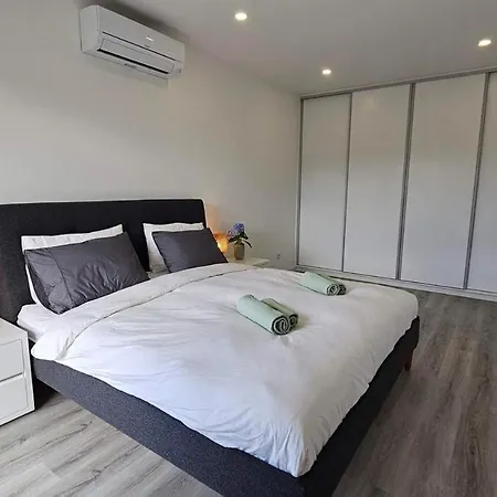 Guestready - Seaview With Private Pool ヴィラ Bretanha