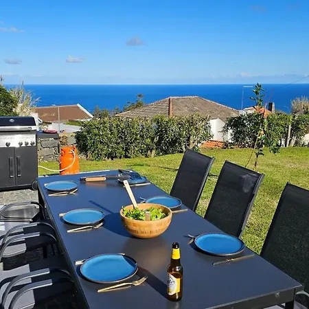 Seaview With Heated Private Pool Gasthof Bretanha