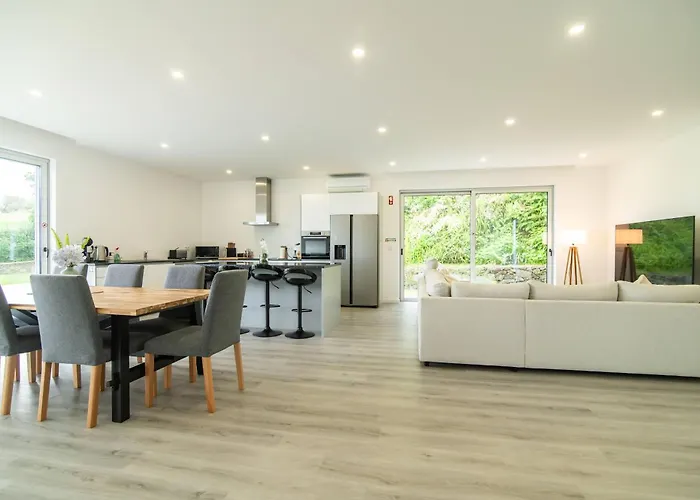 Вилла Seaview With Heated Private Pool