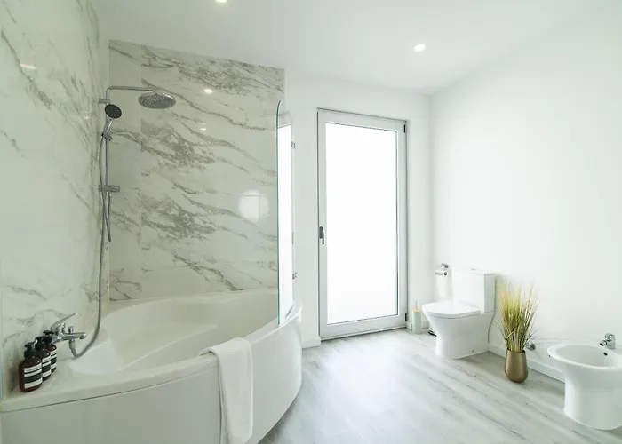 Seaview With Heated Private Pool